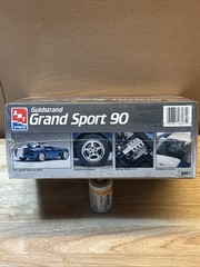 VTG. 1994 AMT ERTL 1:25 SCALE ” GULDSTRAND GRAND SPORT 90 ” MODEL KIT # 6461