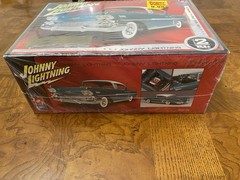 1958 Chevy Impala & 1969 Dodge Charger Johnny Lightning AMT/Ertl 1:25 Model Kits