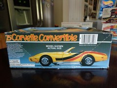 VINTAGE MPC 1975 CORVETTE CONVERTIBLE 1/25 USED OPEN BOX