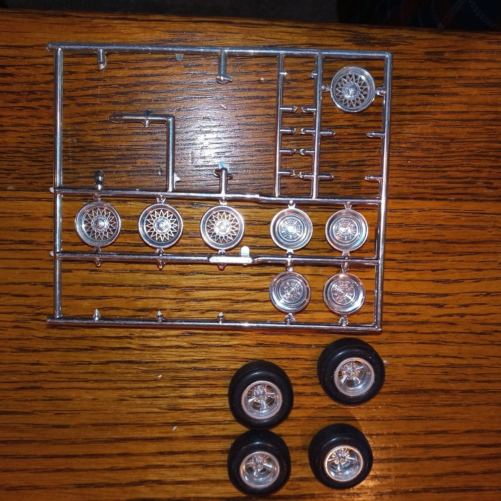 VINTAGE AMT 1967 IMPALA SS 427 KIT MODEL CAR DRAG WHEEL/TIRES -6717-