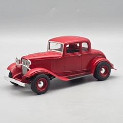 1932 Ford Coupe 1:25 Built Model Car Kit Diorama Junkyard Parts Collector