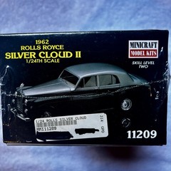 Minicraft 1962 Rolls Royce Silver Cloud II 1/24 Scale Model Level 2 New Sealed!