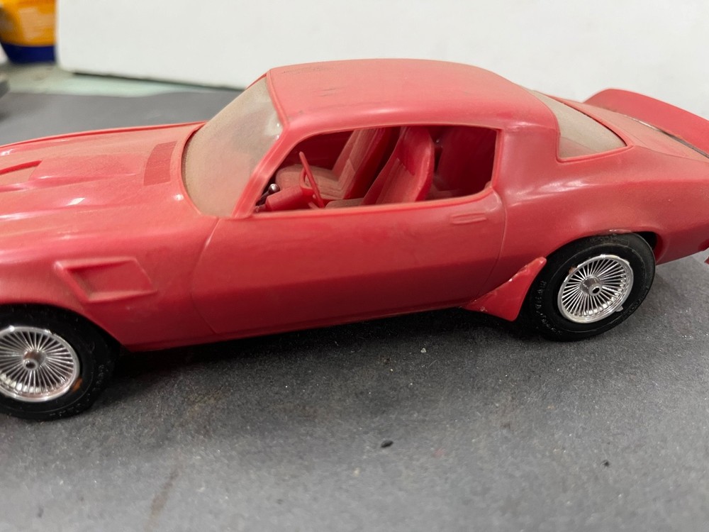 C6 MPC Chevy Camaro Z-28 built Vintage Car model 1/25 McM.
