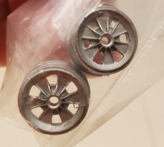 SHELBY COBRA DAYTONA MODEL GUNZE SANGYO METAL PART PARTS REAR WHEEL WHEELS M 19