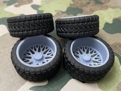 Resin 24-in. “Ignition” Truck wheels with 32 in. offroad tires ,1/24,1/25