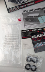 Round 2 AMT 1955 Chevy Nomad 1/25 Model Kit AMT-637 Open Box