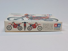 TAMIYA 1:12 HONDA CR250R MOTOCROSSER MODEL KIT – Open Box Started – Free Paints