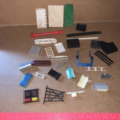 Vintage Plastic Model Junkyard Lots (LotJY472)