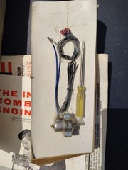 Revell 1961 Chrysler Slant Six Motorized Engine 1/4 Model Kit H-1553 *Incomplete
