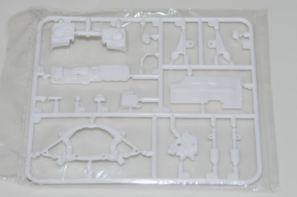 AMT 2021 DODGE CHARGER R/T #1323M/12 ⭐PARTS⭐ FRONT SUSPENSION+MORE 1:25
