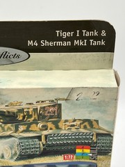 Airfix 03381 Classic Conflicts Tiger I & M4 Sherman Mk.I Tank 1/76 Model Kit Set