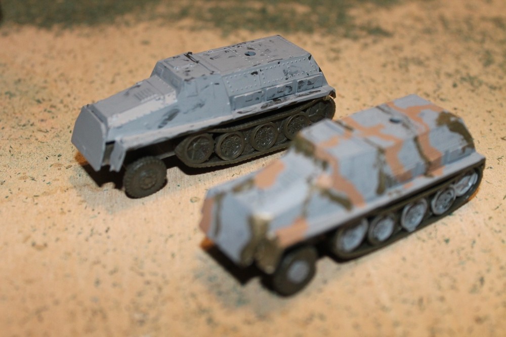 Roco Minitanks (2) WWII German half -tracked DBGM made Austria