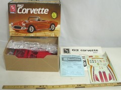 AMT 1962 CORVETTE 3 IN 1 CAR MODEL KIT 1:25 BOXED 6521 UNTOUCHED