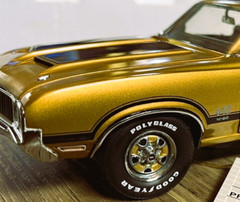 Oldsmobile 442 OLDS Built Muscle Race Classic Car Model Hot Rod Carousel GO1 24