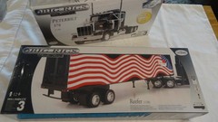 TESTORS:1/28 Big Rig Ultra Metal Series “PETERBILT 378, REEFER” Factory Sealed.