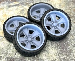 1/24 Scale: 24-Inch “Schott SS” Wheels And Tires; Resin;1/25