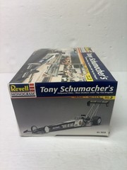 Revell Tony Schumacher’s Hollywood Video/Blues Brothers 2000 Top Fuel Dragster