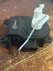 7-Pin HVAC Heater Blend Door Actuator Compatible with Honda Accord