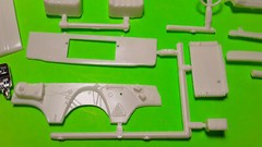 1978-87 GMC Chevy 4×4 Pickup Truck 1/25 Fall Guy Cab Hood Grill Glass Seats