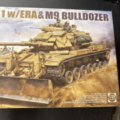 TAKOM 2142 1/35 M60A1 w/ERA & M9 Bulldozer