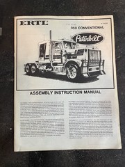 ERTL Peterbilt 359 Conventional 1:25 Scale Diecast Metal Model Kit