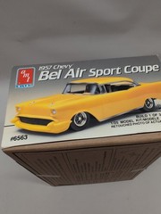 AMT 1957 Chevy Bel Air Sport Coupe 1/25 Scale Model Kit 6563
