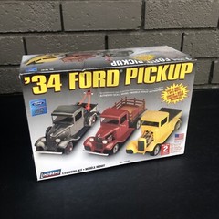 Lindberg 1934 Ford Pickup Build 3 Ways 1:25 Model Kit #72157 NEW SEALED Box Bent