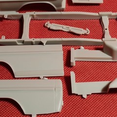 Body Shell & Frame 1968 Mercury Pickup 1:25 Scale Model Car Part Moebius