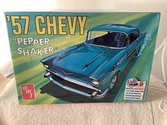 AMT 1957 Chevy Bel Air Pepper Shaker V8 F/S Plastic Model Kit Retro New Sealed