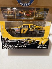 Matt Kenseth #17 DeWalt 1/18 NASCAR DIECAST MODEL KIT New SEALED Box