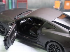 DM 1:18 Ford Mustang GT 2019 Matte Black RHD Diecast Cars Models Miniature Gifts