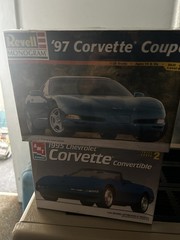 Revell Monogram 1997 Corvette Coupe 1/25 #85-2490 Sealed. 1995 Sealed, 55 Seal