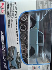 Maisto Assembly Line 2021 Ford Bronco Badlands 1:24 SC Diecast Model Kit 39535