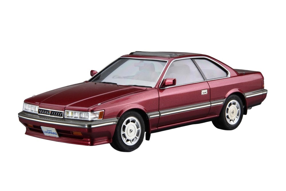 AOSHIMA The Model Car Nissan UF31 Leopard 3.0 Altima 86 1/24