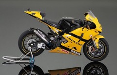 PLATZ BEEMAX 1/12 YAMAHA YZR-M1 2007 MODEL KIT BX13002