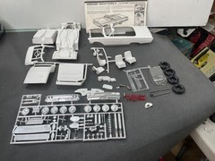 AMT 313 1963 Mercury Monterey Convertible Annual Vintage Car Model KIT 1/25 McM
