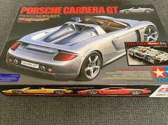 Tamiya Porsche Carrera GT Full-View 1/24 model kit