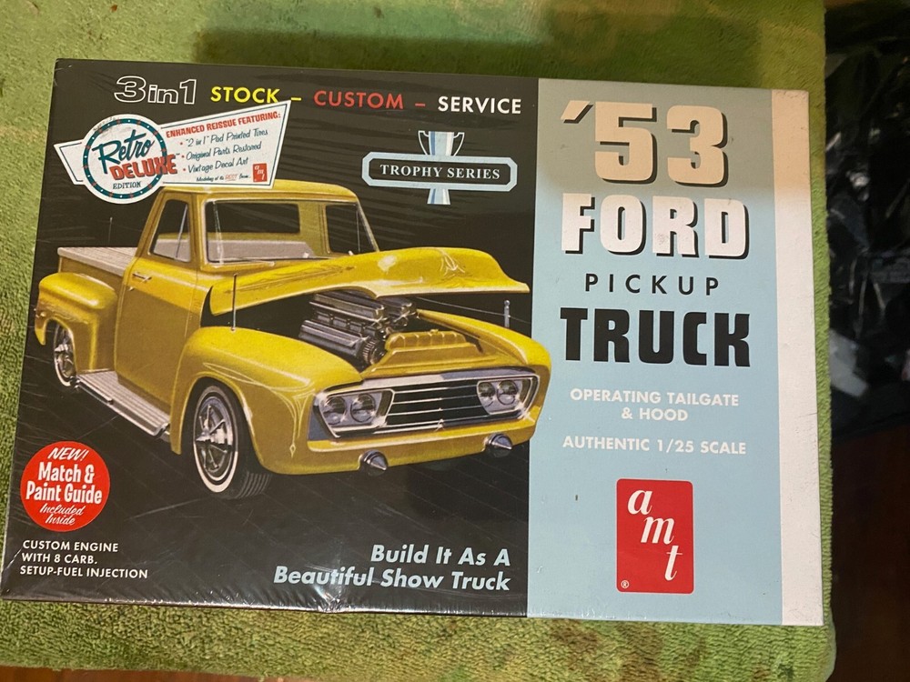 AMT 1953 Ford Pickup Truck 3 in 1 Trophy Series 1/25 Model Kit Retro ’53 AMT882