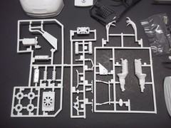 DONOR NASCAR 2001-2002 DODGE INTREPID R/T STOCK CAR KIT- WHITE – 1/24 REVELL