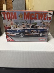 Polar Lights Tom McEwen Barracuda 1/25 Scale Plastic Model Kit Complete Drag Car
