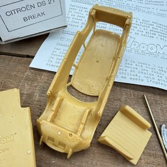 Vroom Citroen DS21 Break 1:43 Resin Kit Unbuilt France Unbuilt Resin Kit