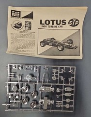 MPC Lotus Indy Turbine Race Car 1:25 SCALE Model Kit #1-0800-200~COMPLETE in OB