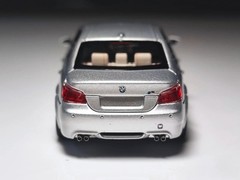 King 1:64 Scale Silver M5 E60 Sedan Sports Diecast Display Toy Collection NIB