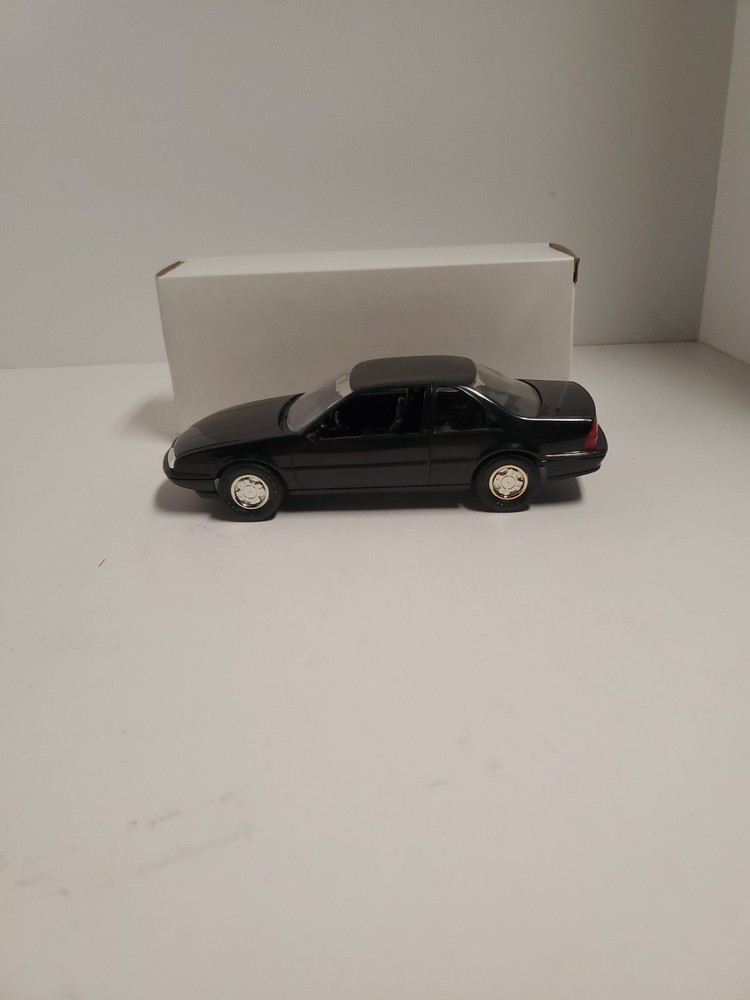 1988 Chevrolet Beretta GT Black dealer promo 1/25 AMT Ertl