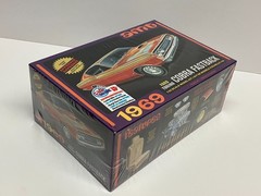 AMT 1969 Ford Torino Cobra Fastback 1/25 Model Kit AMT1217M/12 (NEW)