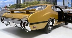 Oldsmobile 442 OLDS Built Muscle Race Classic Car Model Hot Rod Carousel GO1 24