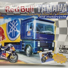 Italeri 2001 1/24 Red Bull Yamaha Racing Truck & Trailer with Motorcycle 