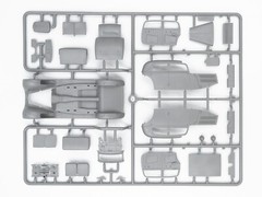 Typ 320 (W142) Saloon with German Staff Personnel (Plastic model) 1/35 ICM 35539