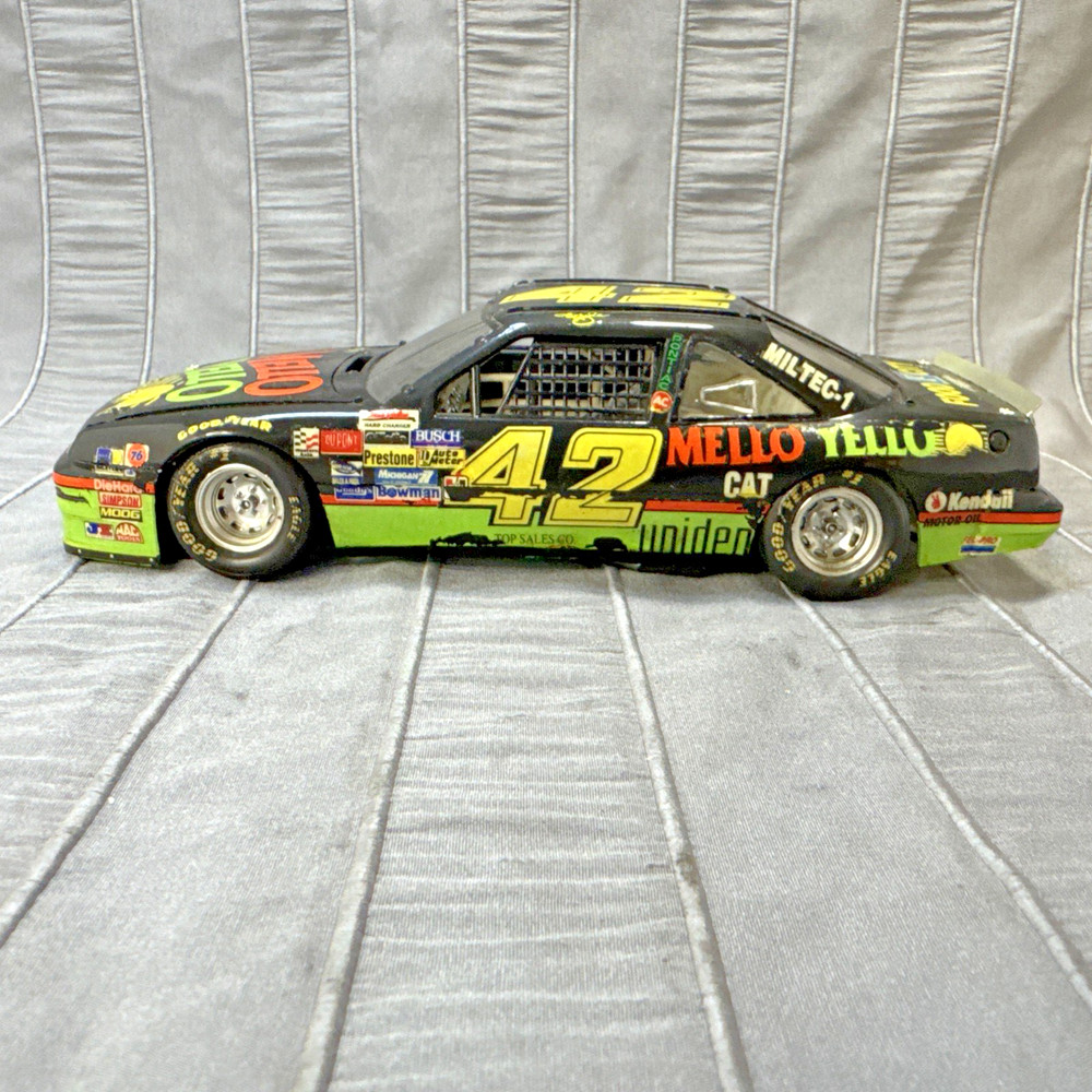 Monogram Built Up #42 Kyle Petty Mello Yello Pontiac Vintage Model Car.