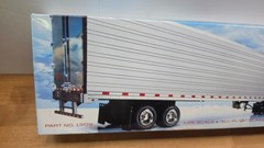 Moebius Models 1:25 Scale 53′ Reefer Semi Trailer Boxed Model Kit